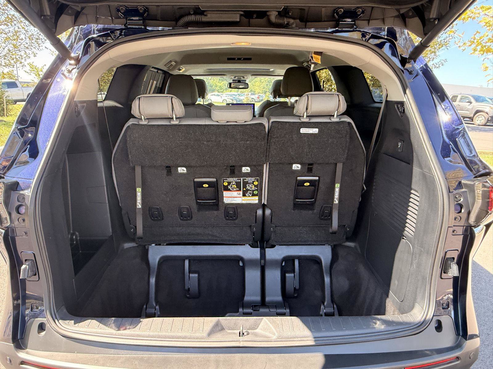 Used 2025 Toyota Sienna XLE w/ XLE Plus Package AWD/4WD image 20