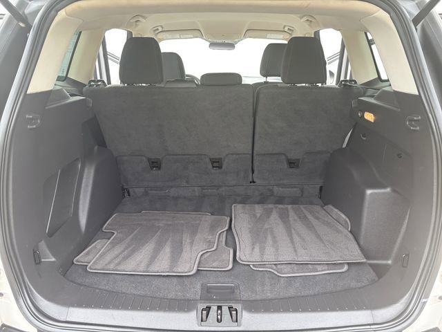 Used 2017 Ford Escape SE w/ Equipment Group 201A image 12