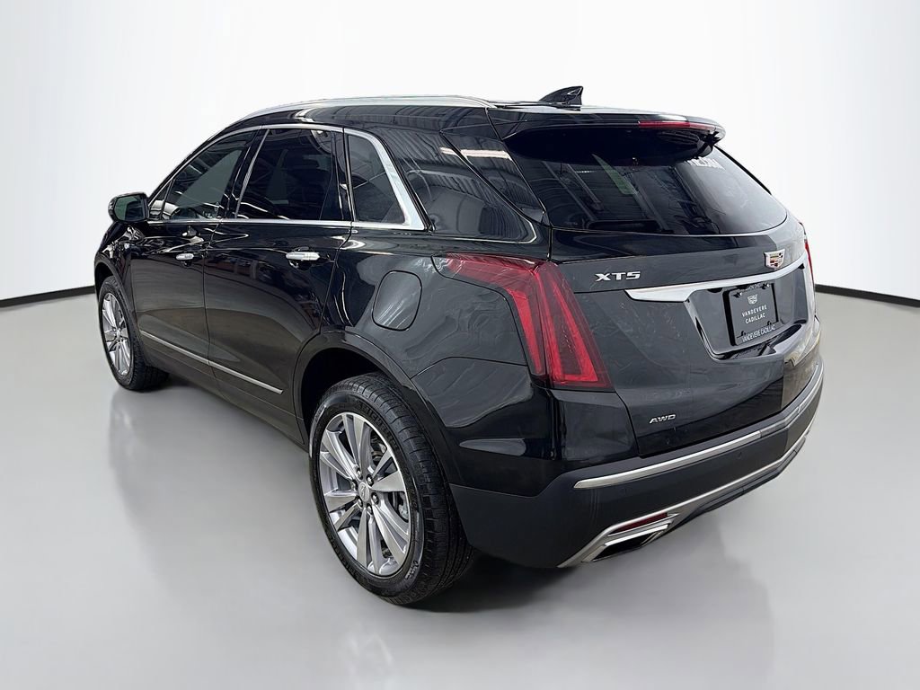 Used 2024 Cadillac XT5 Premium Luxury image 5