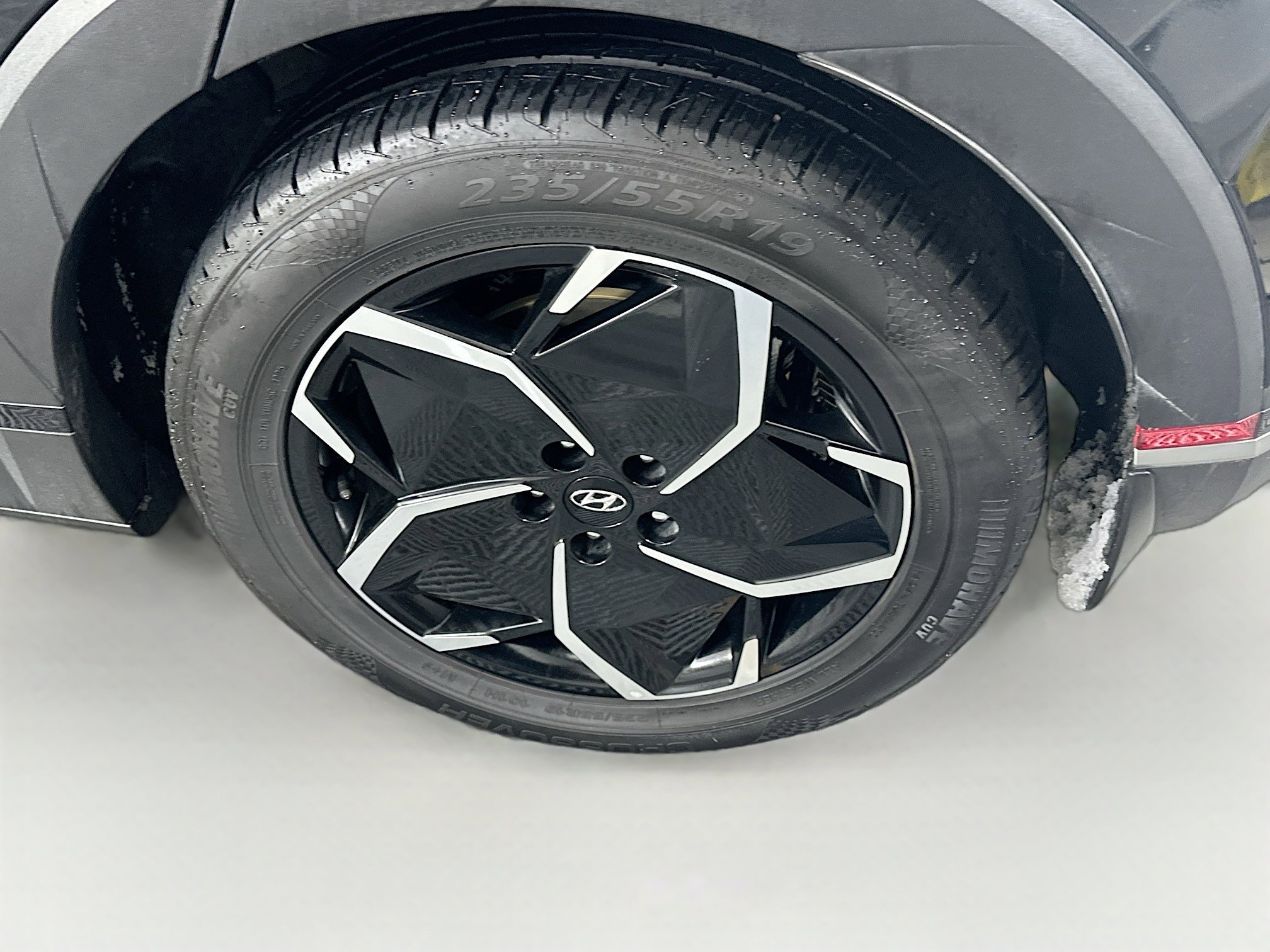 Used 2024 Hyundai Ioniq 5 SEL image 11