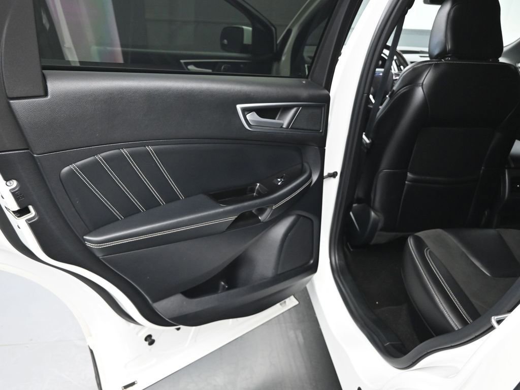 Used 2020 Ford Edge ST w/ Equipment Group 401A image 11