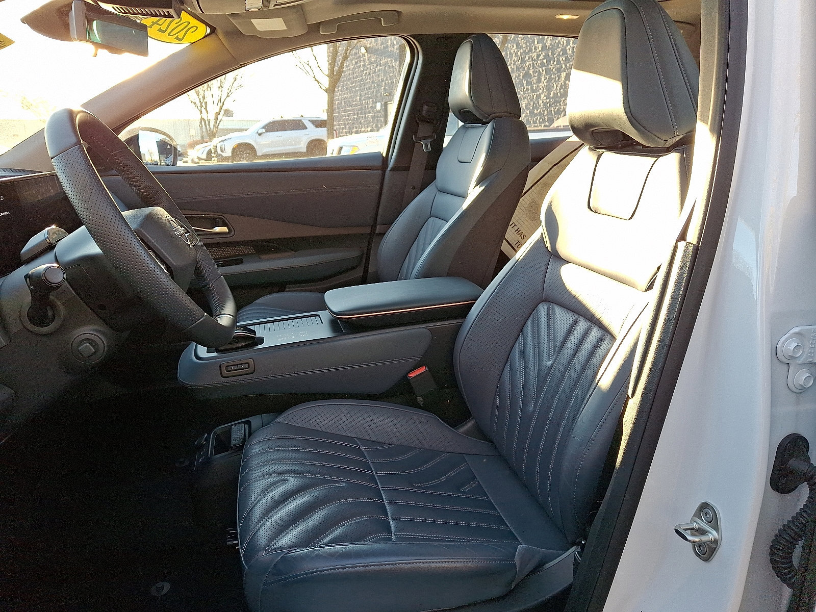 Certified 2024 Nissan Ariya AWD image 13