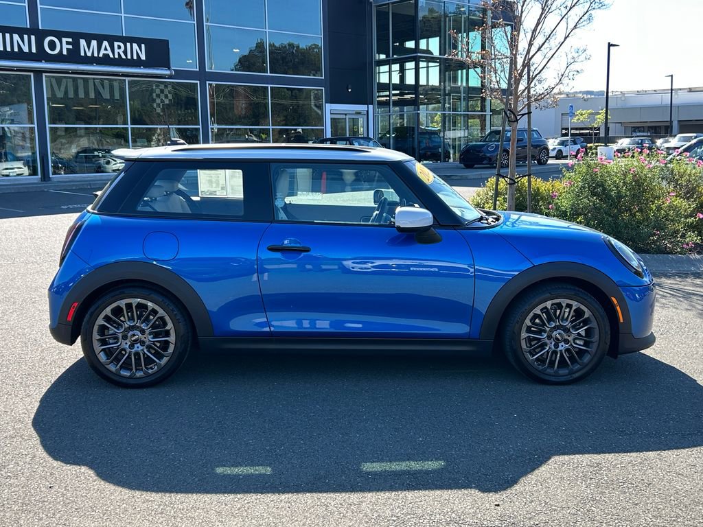 Used 2025 MINI Cooper S FWD image 6