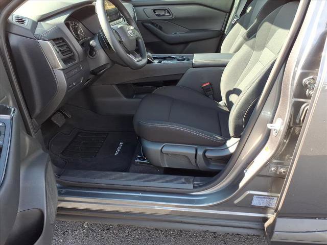 Certified 2025 Nissan Rogue S image 13