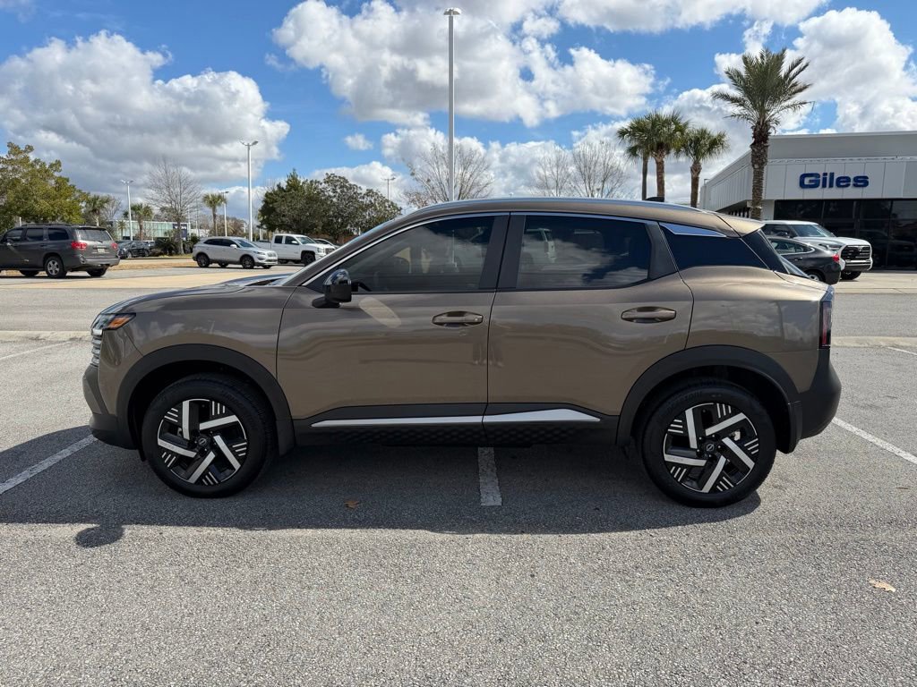 Used 2026 Nissan Kicks SV image 2