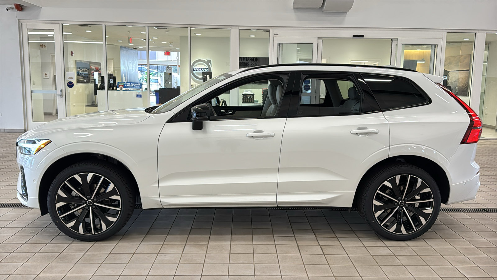 New 2026 Volvo XC60 B5 Ultra w/ Protection Package Premier AWD/4WD image 8