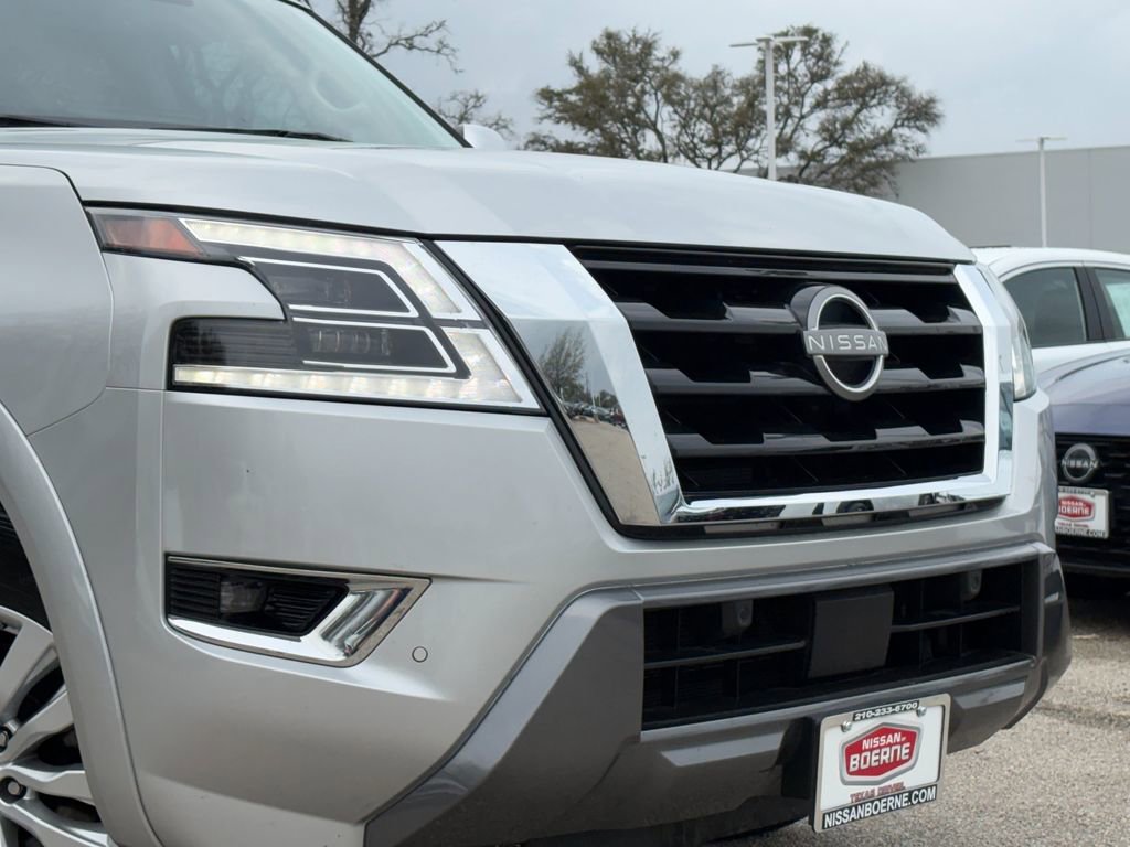 Used 2023 Nissan Armada SV w/ Cargo Package RWD image 3