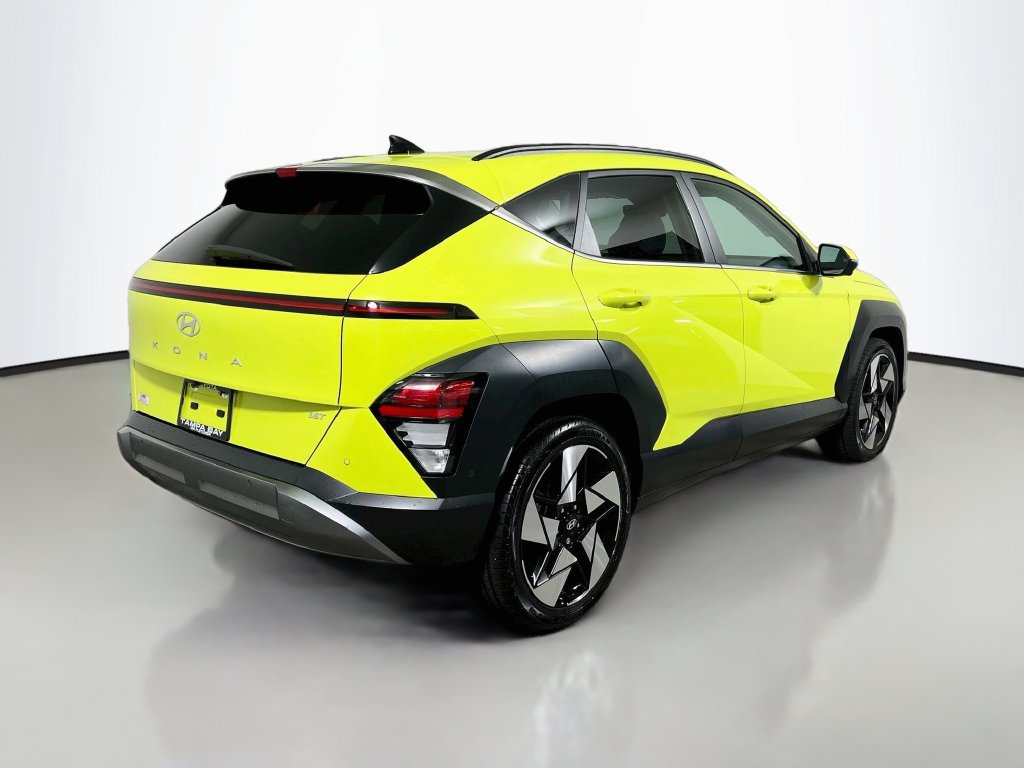 Used 2024 Hyundai Kona Limited FWD image 3
