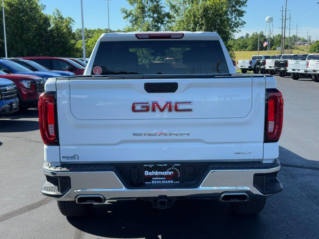 Used 2023 GMC Sierra 1500 SLT w/ SLT Premium Package AWD/4WD image 5