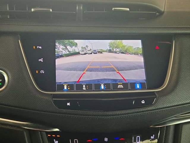 Certified 2022 Cadillac XT5 Sportv w/ Technology Package image 18