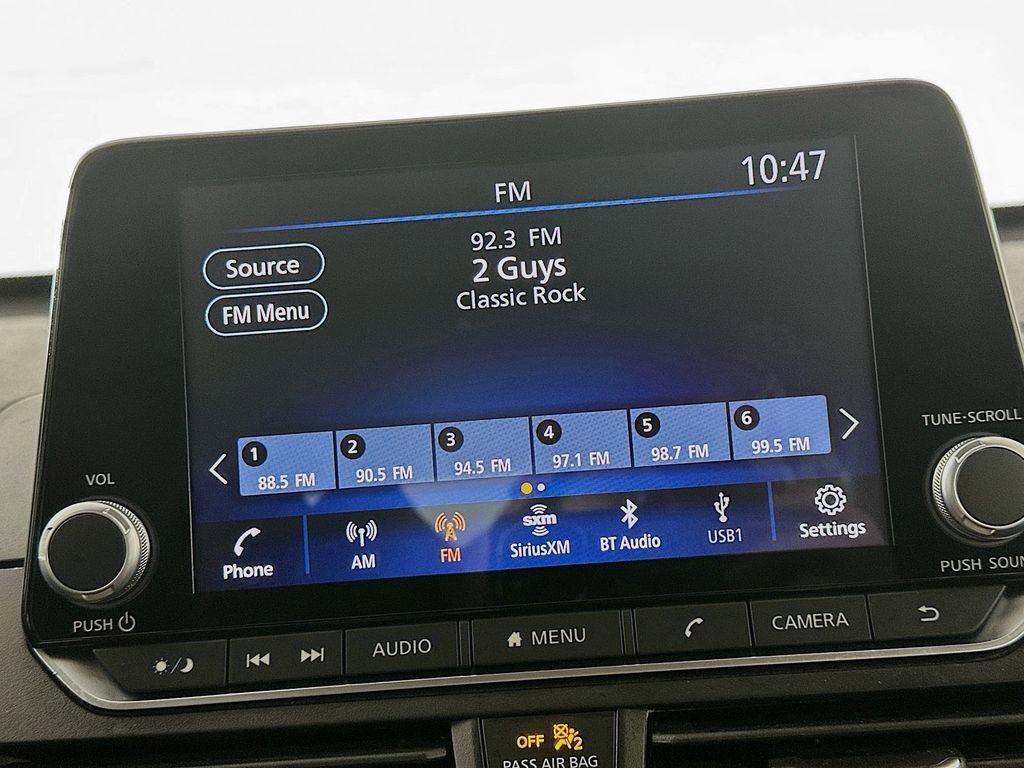 Used 2024 Nissan Altima 2.5 SV image 17