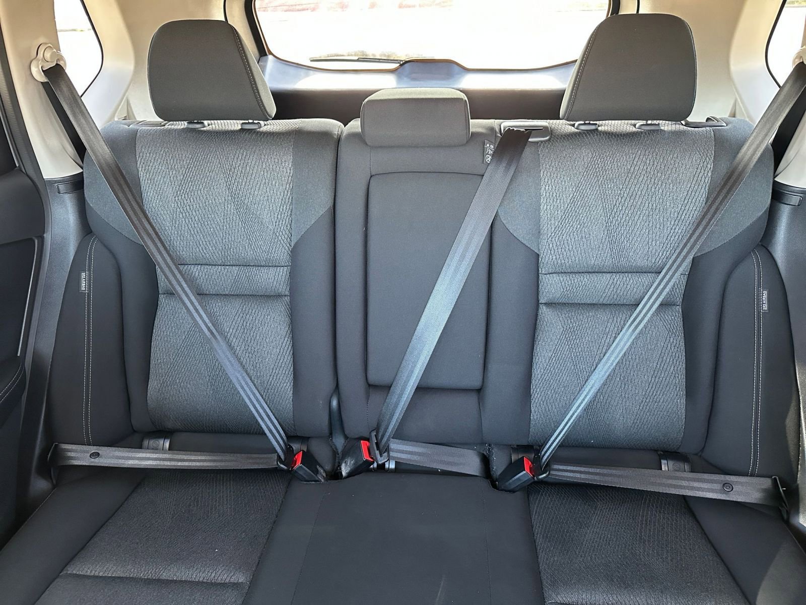 Used 2025 Nissan Rogue SV image 39