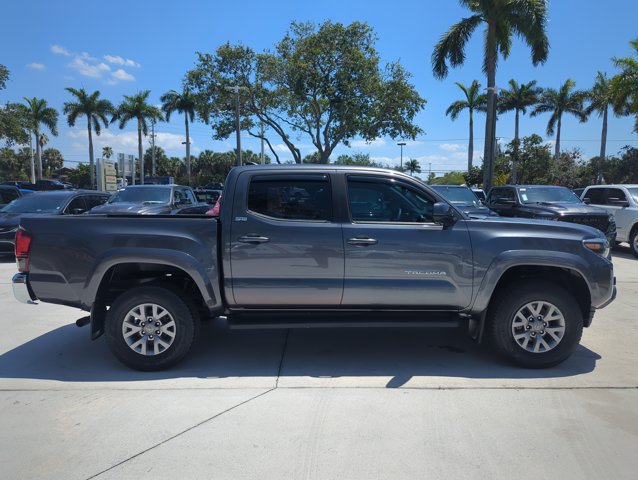 Used 2019 Toyota Tacoma SR5 RWD image 4