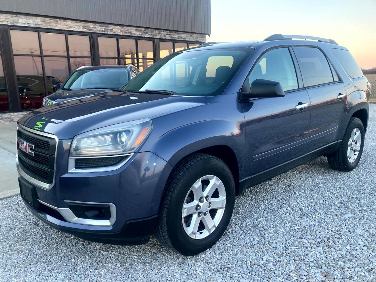 Used 2014 GMC Acadia SLE image 2