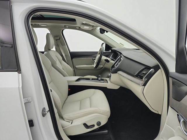 Used 2023 Volvo XC90 T8 Plus w/ Protection Package Premier AWD/4WD image 15