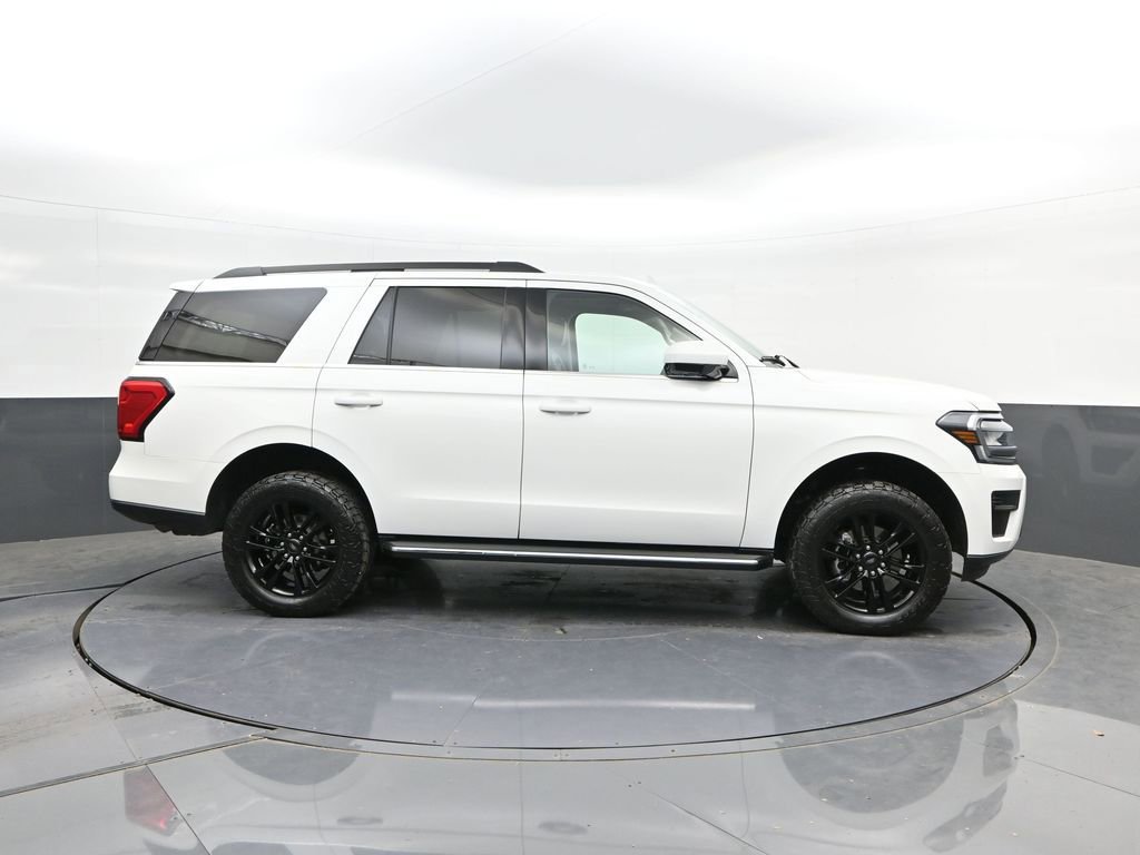Used 2022 Ford Expedition XLT image 26