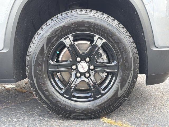 Used 2021 GMC Acadia AT4 w/ Technology Package AWD/4WD image 12