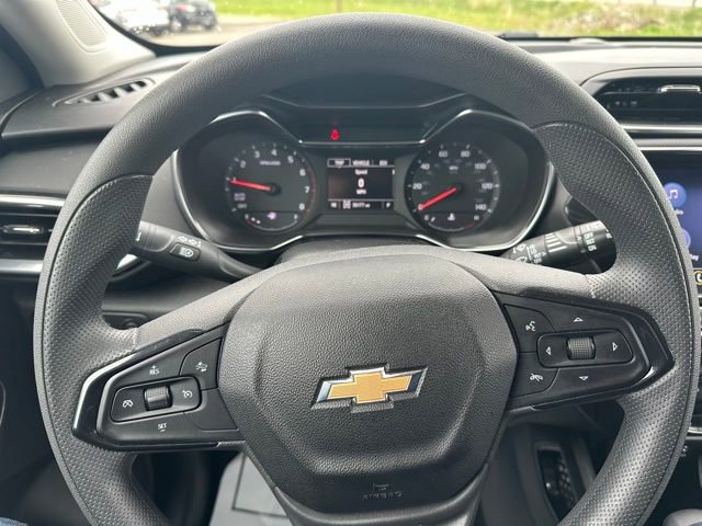 Used 2023 Chevrolet TrailBlazer LT w/ Convenience Package AWD/4WD image 42
