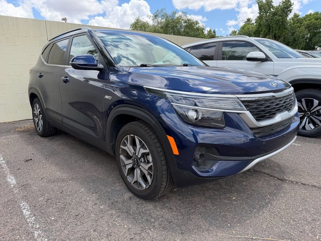 Used 2021 Kia Seltos EX AWD/4WD image 6
