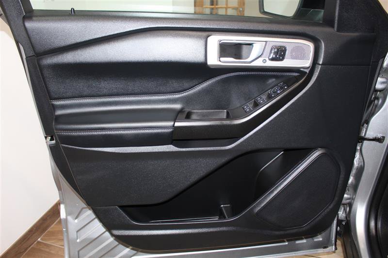 Used 2020 Ford Explorer Limited RWD image 36
