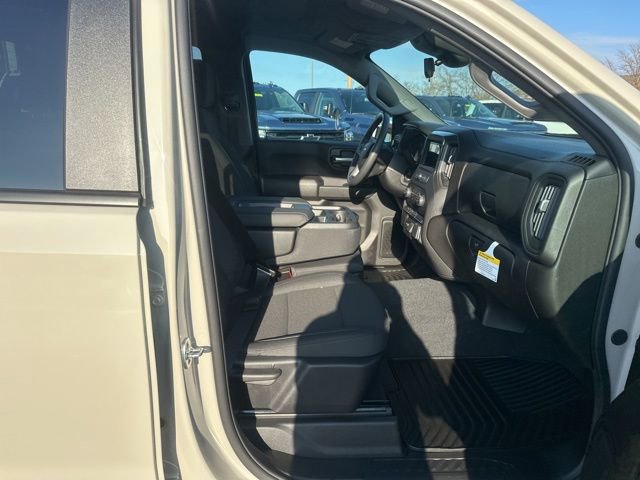 New 2026 Chevrolet Silverado 1500 Custom w/ Turbomax Blackout Package image 31