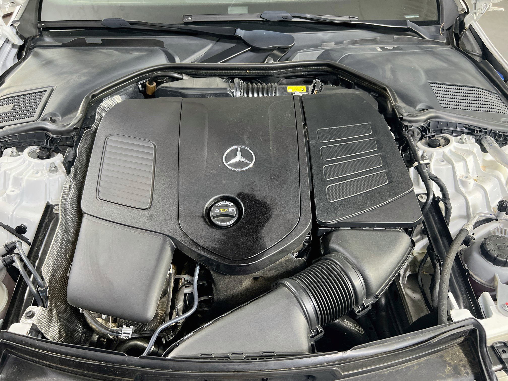 Used 2023 Mercedes-Benz C 300 4MATIC Sedan image 31