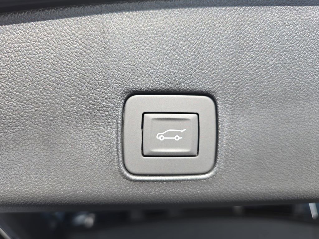 New 2026 Chevrolet TrailBlazer RS w/ Convenience Package FWD image 13