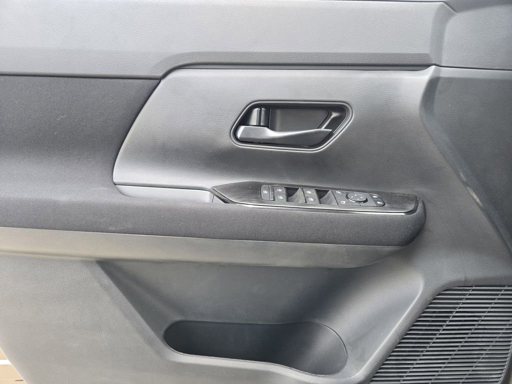 New 2026 Nissan Kicks S image 20