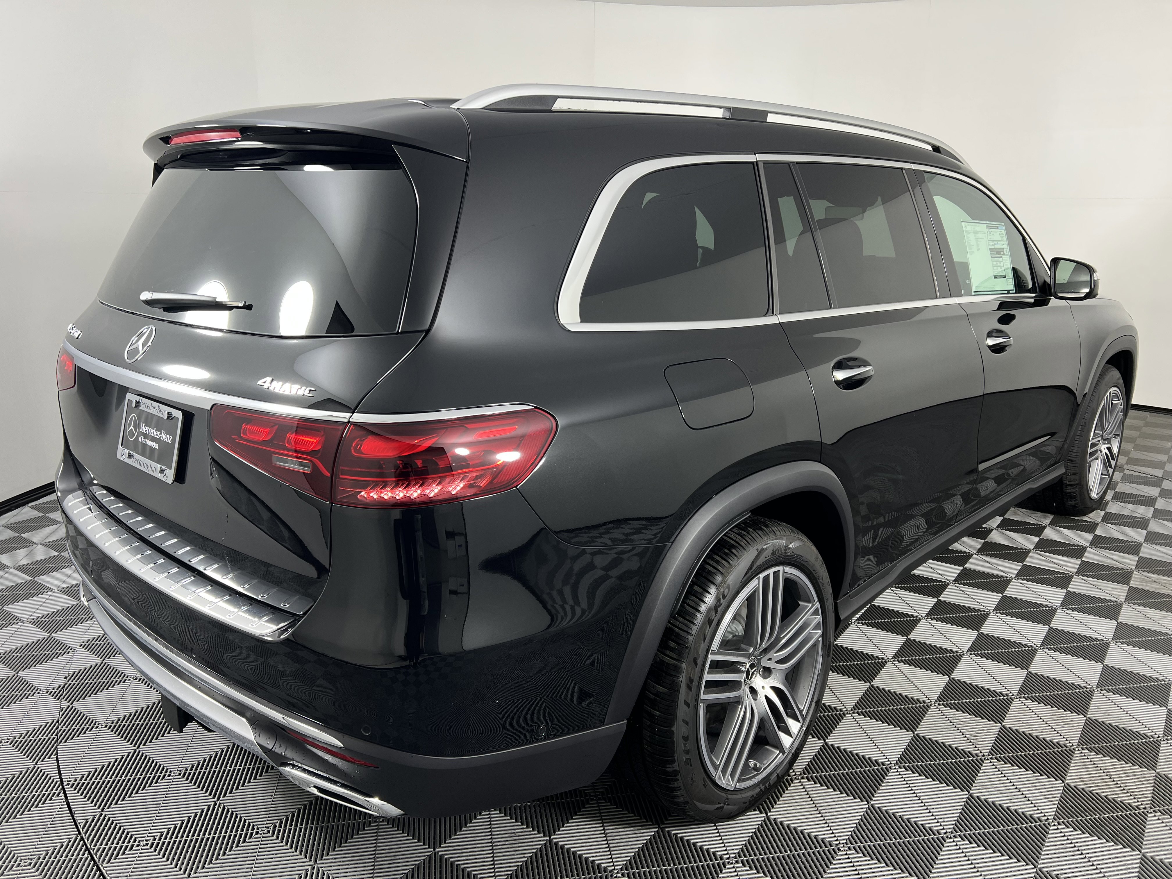New 2025 Mercedes-Benz GLS 450 4MATIC image 13
