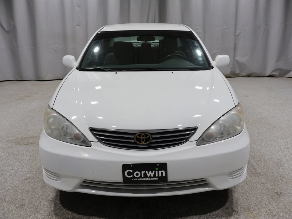 Used 2005 Toyota Camry LE FWD image 7