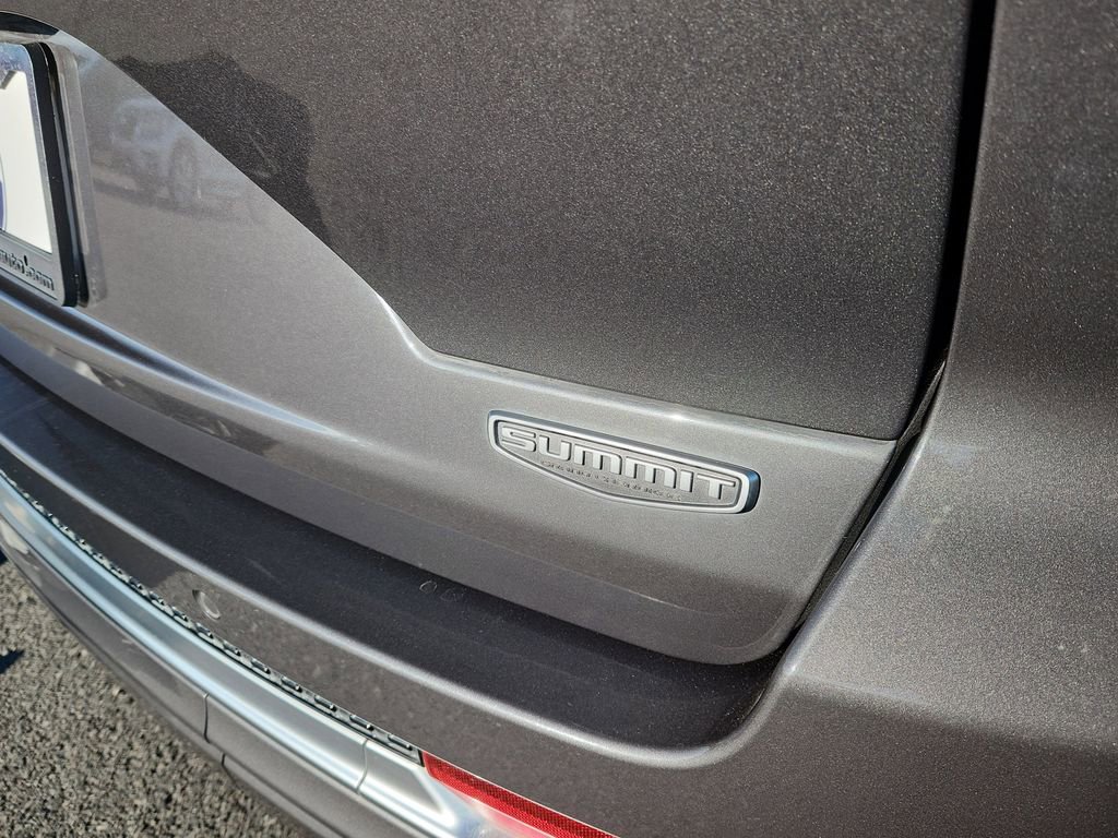 Used 2022 Jeep Grand Cherokee Summit w/ Advanced Protech Group IV image 14