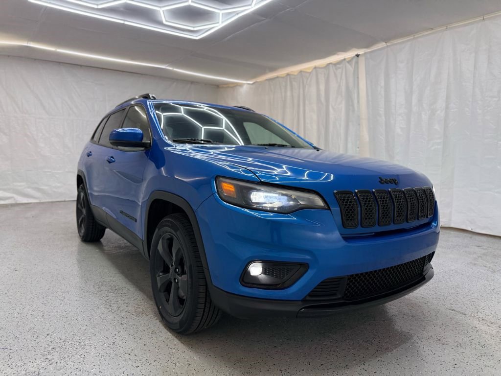 Used 2020 Jeep Cherokee Latitude Plus image 1