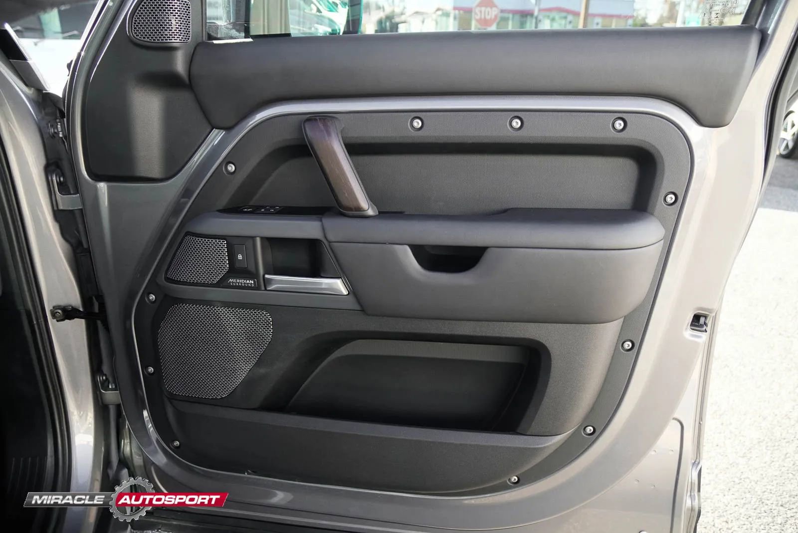 Used 2020 Land Rover Defender 110 X image 26