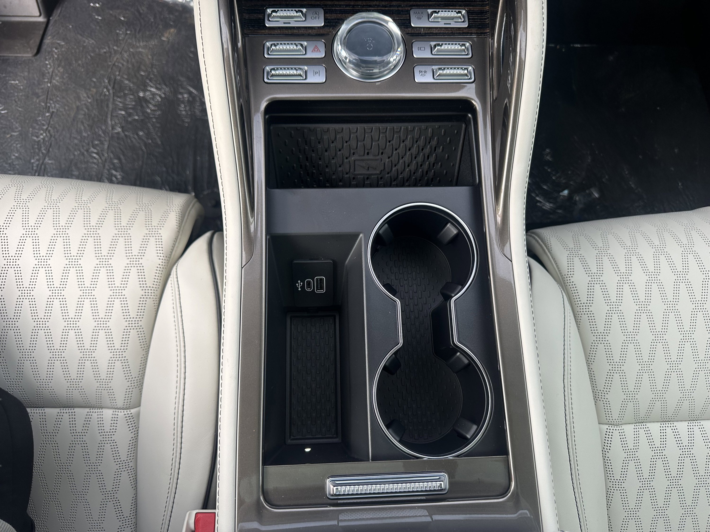 New 2026 Lincoln Nautilus Black Label w/ Jet Appearance Package image 16