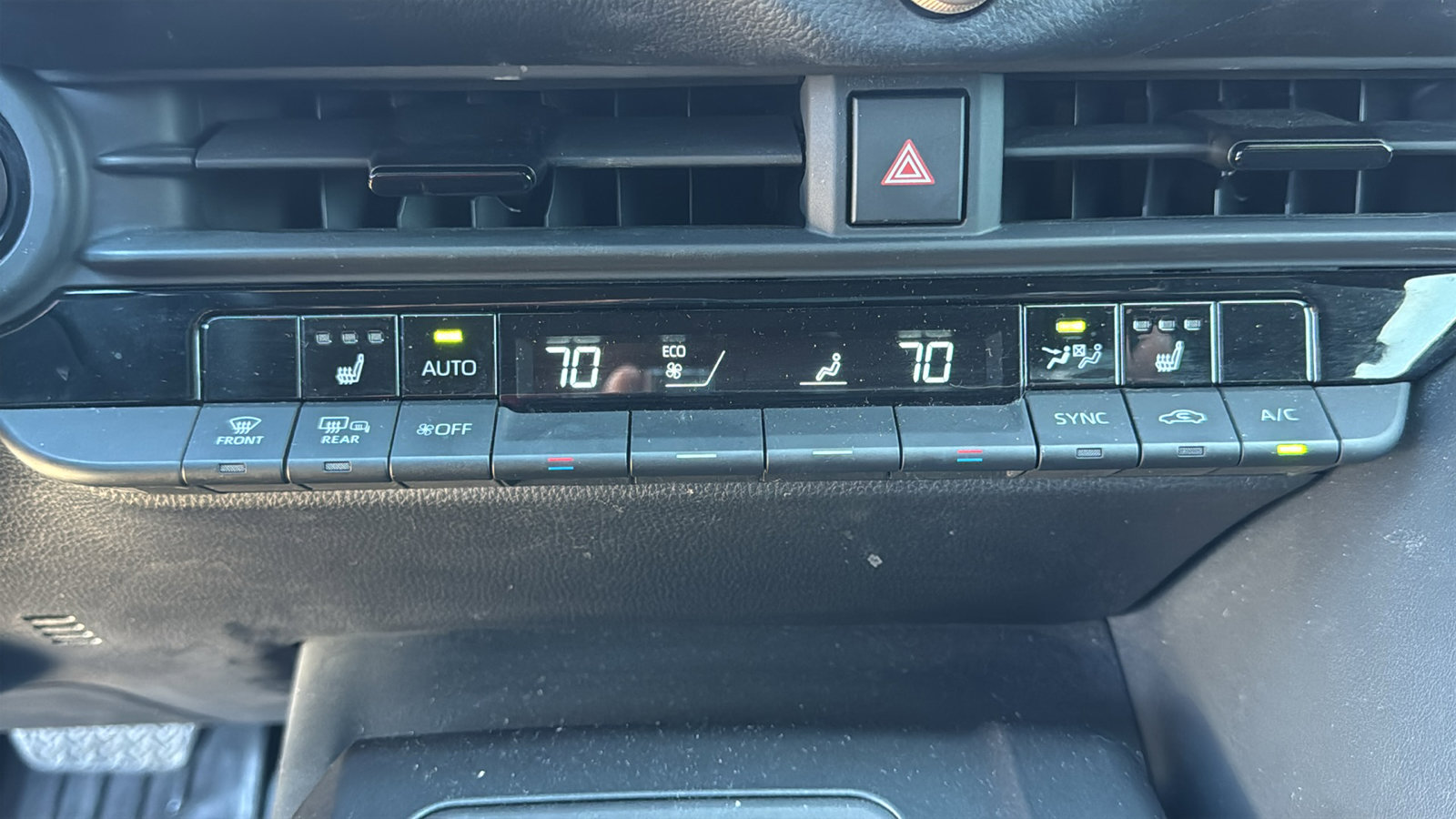 Used 2023 Toyota Crown Limited image 19