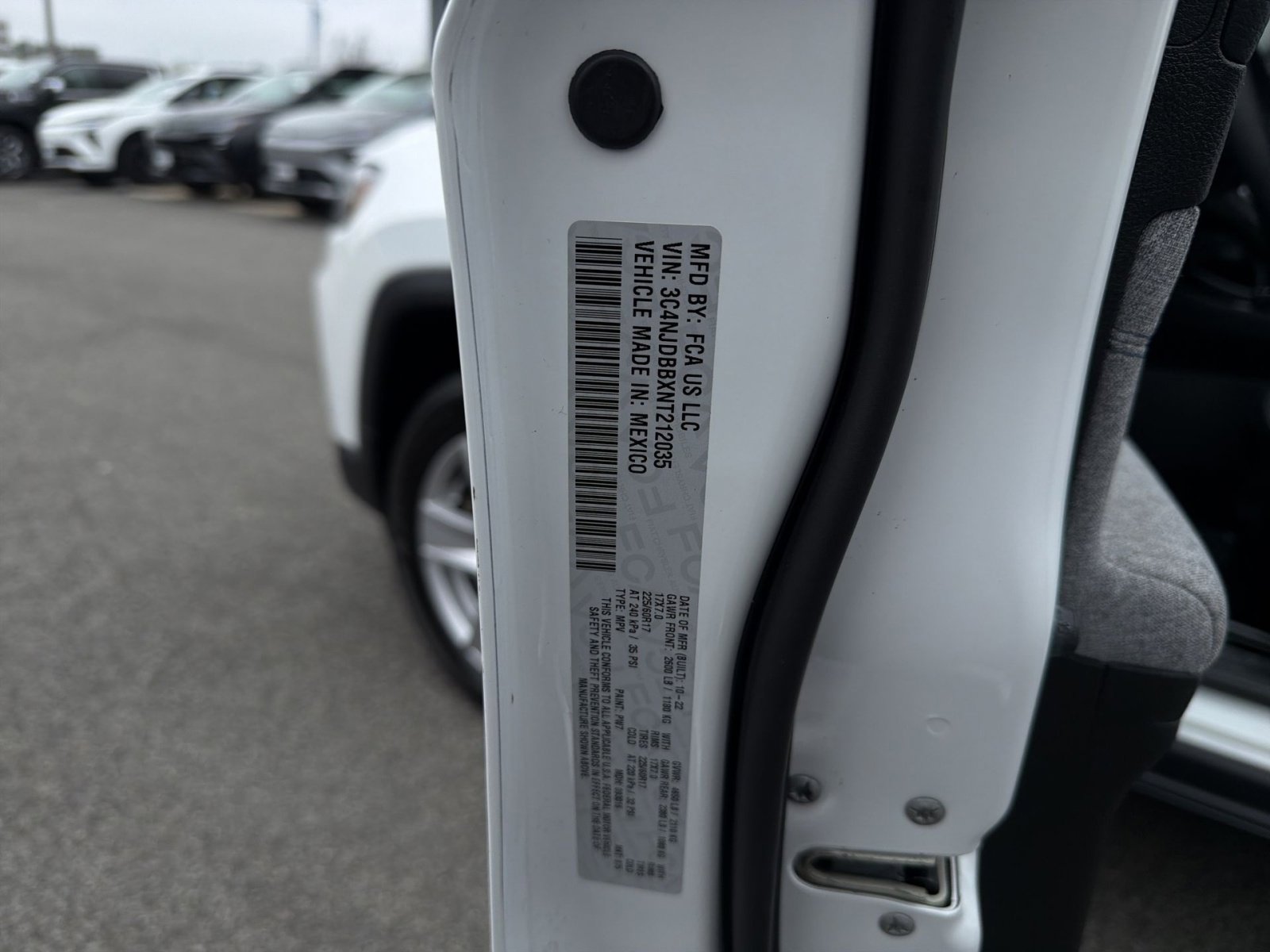 Used 2022 Jeep Compass Latitude image 28