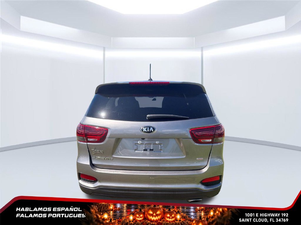 Used 2019 Kia Sorento FWD image 4