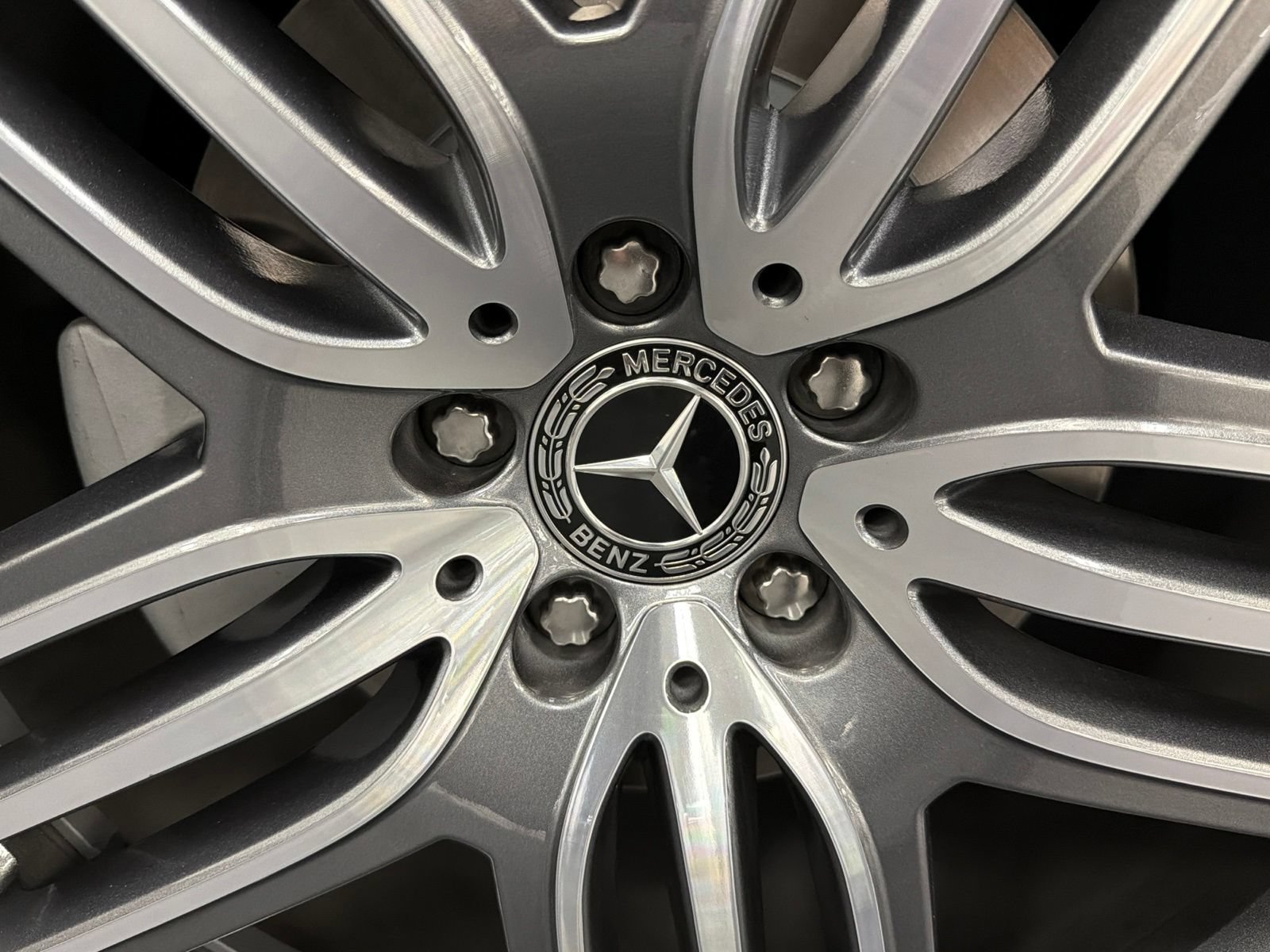 Used 2026 Mercedes-Benz GLS 450 4MATIC image 19