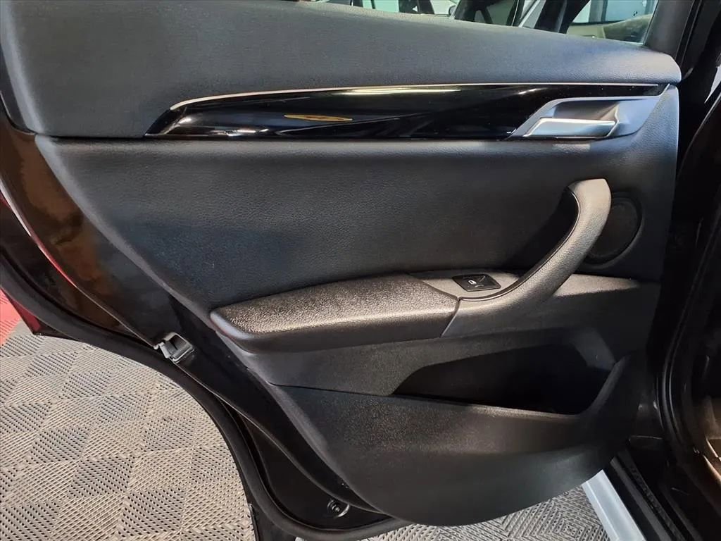 Used 2019 BMW X1 xDrive28i w/ Convenience Package image 15