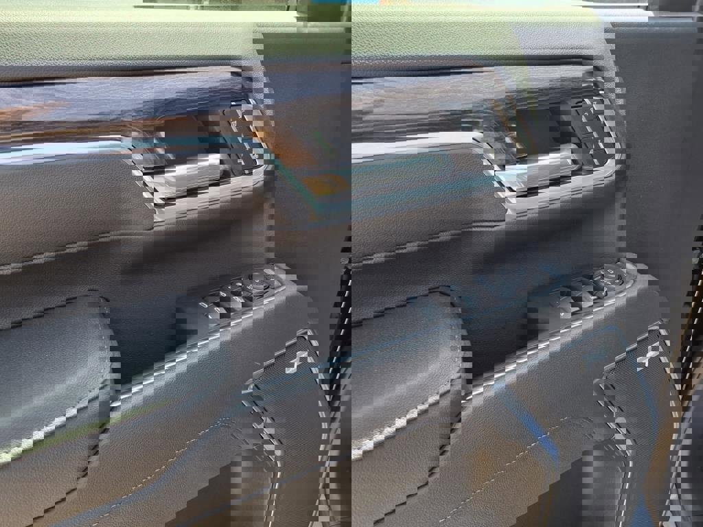 New 2025 Chevrolet Silverado 2500 LTZ w/ LTZ Convenience Package image 11