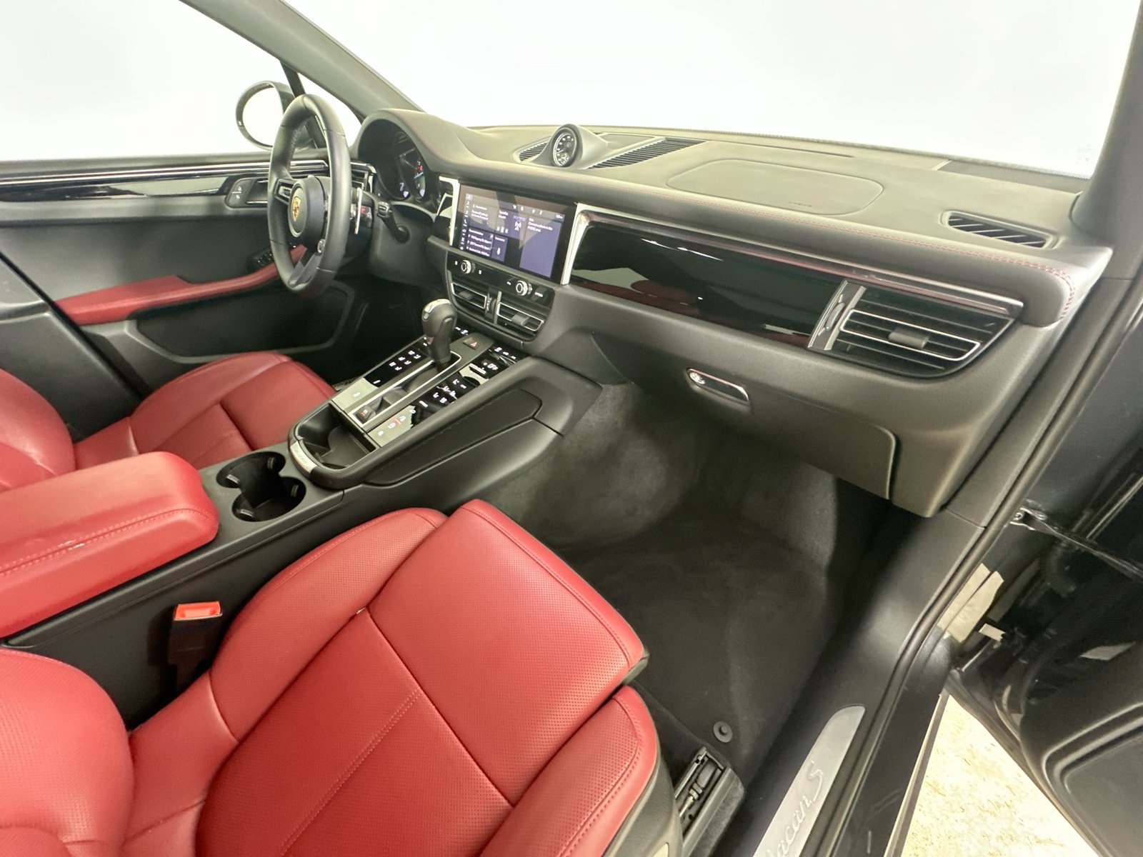 New 2026 Porsche Macan S AWD/4WD image 43