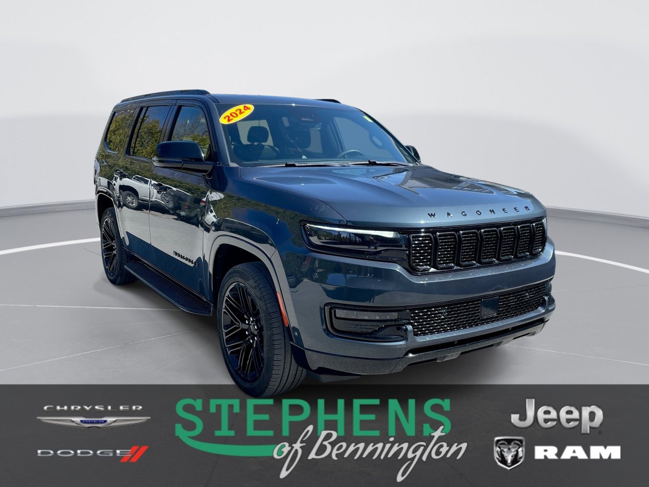 Used 2024 Jeep Wagoneer Series II AWD/4WD image 1
