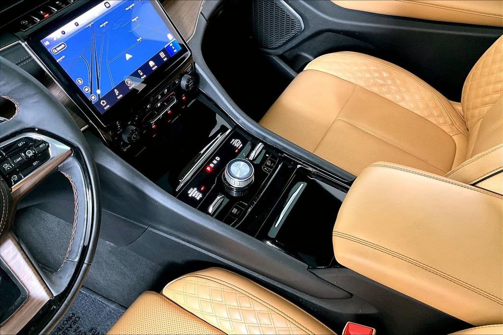 Used 2024 Jeep Grand Cherokee L Summit w/ Advanced Protech Group IV image 17