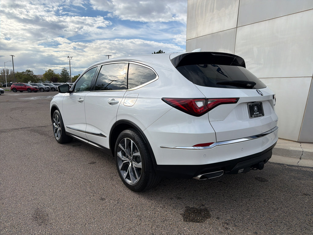 Certified 2024 Acura MDX w/ Technology Package AWD/4WD image 8