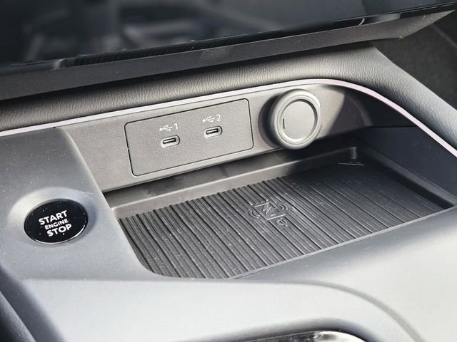 New 2026 Nissan Sentra SR w/ SR Premium Package image 24