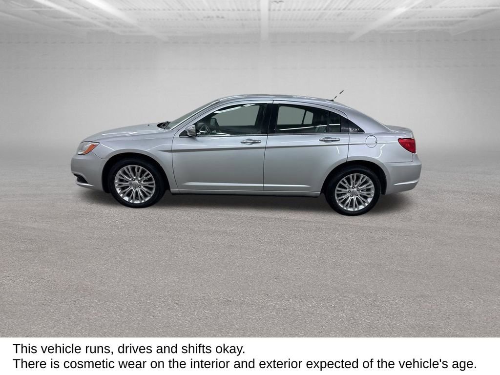 Used 2011 Chrysler 200 Limited image 8