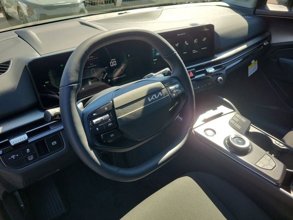 New 2026 Kia Sportage LX FWD image 22