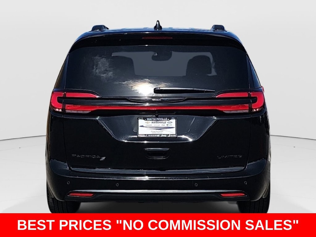 Used 2026 Chrysler Pacifica Limited w/ S Appearance Package FWD image 4