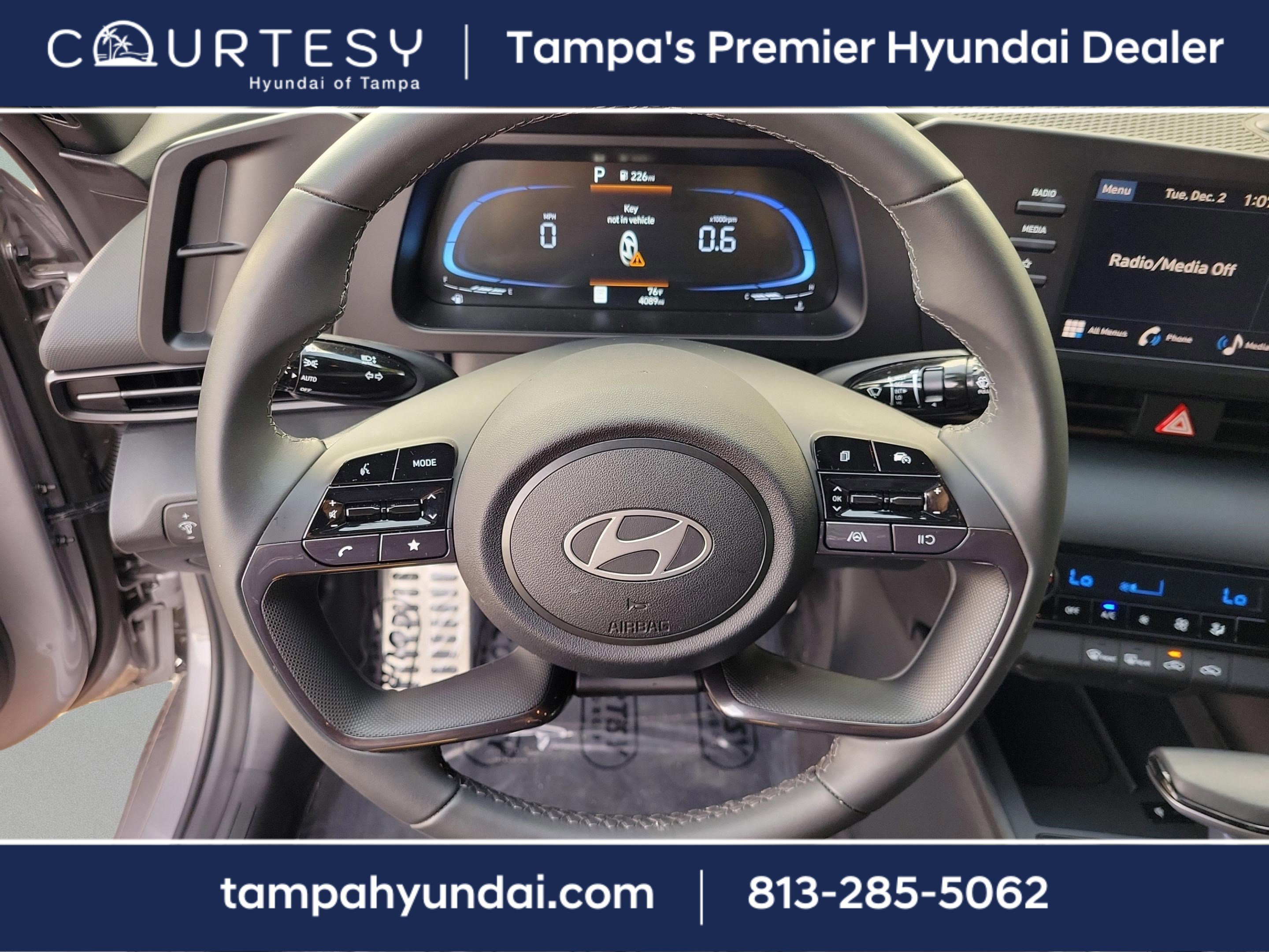 Certified 2025 Hyundai Elantra Sport image 15