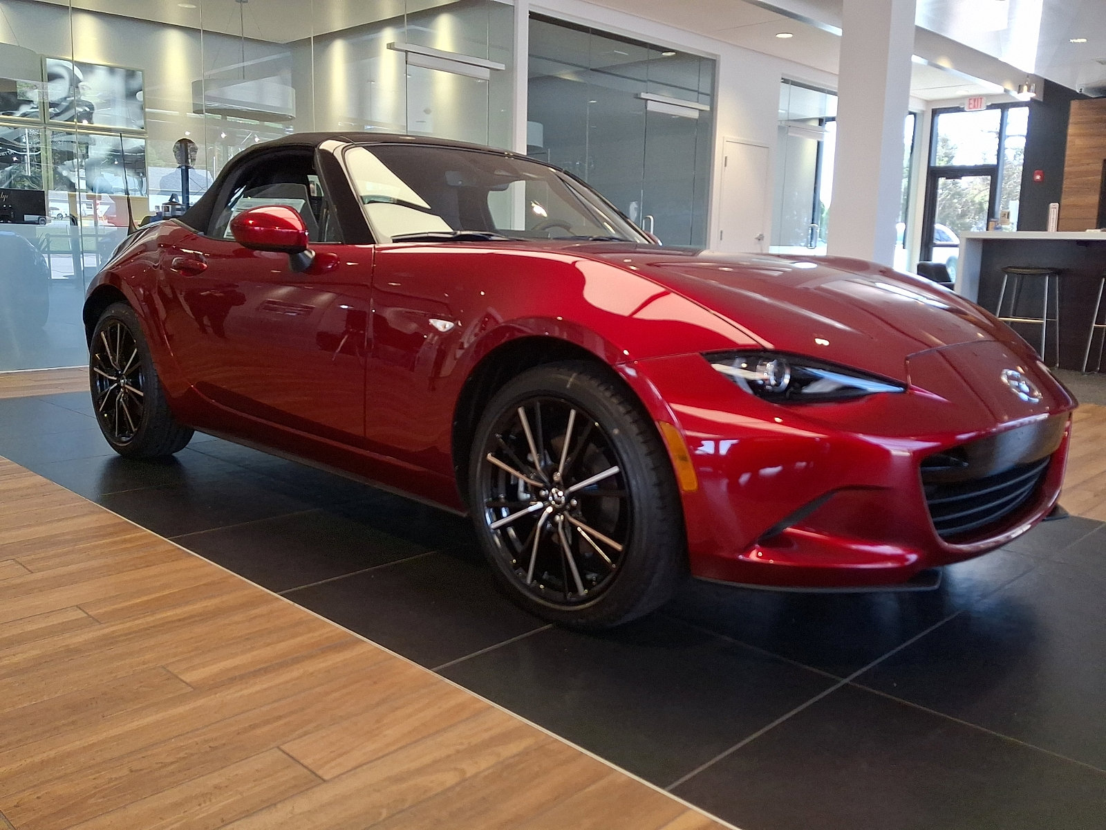 New 2025 MAZDA MX-5 Miata Grand Touring RWD image 18
